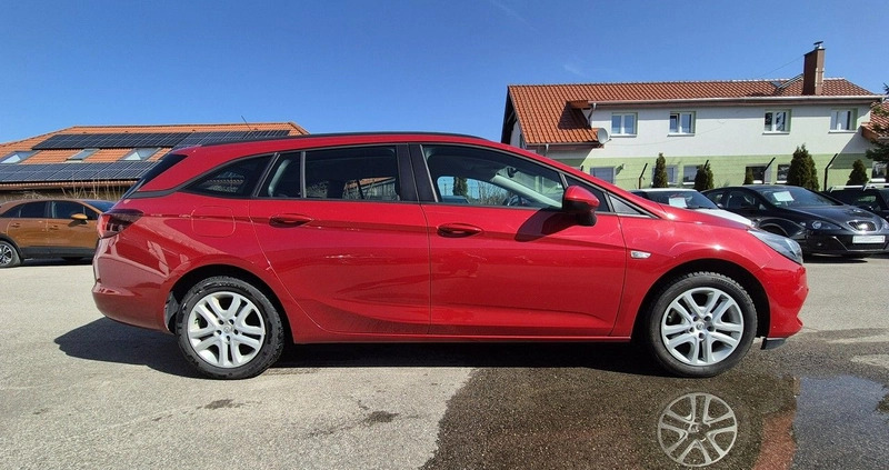 Opel Astra cena 46900 przebieg: 136996, rok produkcji 2019 z Sokołów Małopolski małe 191